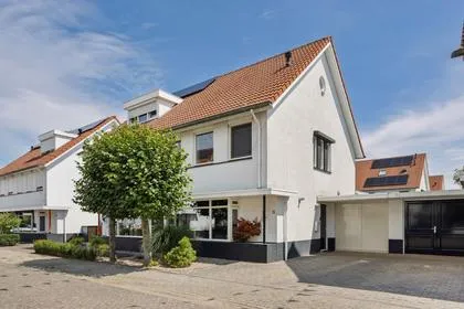 Tussenwoning te koop: Agaatstraat 10, 't Hout-Centrum Helmond