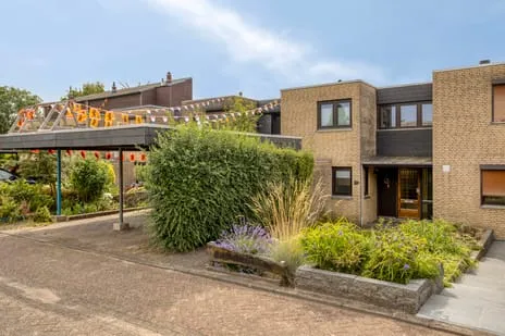 Tussenwoning te koop: Agatha-Gracht 11, Gracht Kerkrade