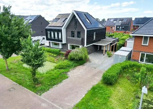Twee-onder-één-kap te koop: Agenastraat 18, Verspreide huizen Zuidhorn Zuidhorn
