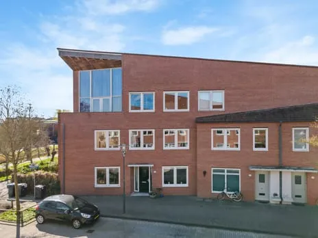 Tussenwoning te koop: Agrippinastraat 25, Roomburg Leiden