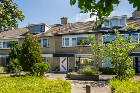 Tussenwoning te koop: Ahornplein 41, Oudeland 'S-Gravenzande