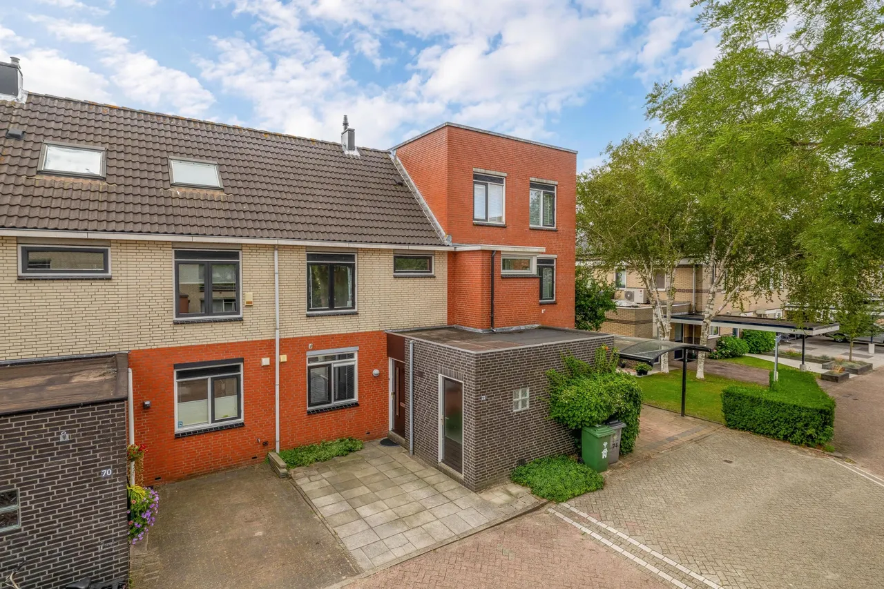 Tussenwoning te koop: Ahornzoom 72, Zoetermeer