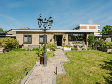 Tussenwoning te koop: Akeleistraat 11, Hoogwerf-Noord Spijkenisse