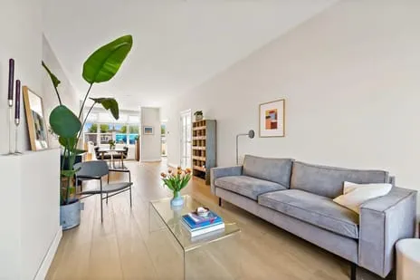 Appartement te koop: Akeleistraat 132, Bloemenbuurt-West 'S-Gravenhage