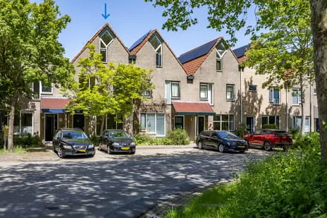 Tussenwoning te koop: Akeleiweg 152, Ulgersmaborg Groningen
