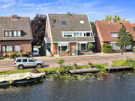 Twee-onder-één-kap te koop: Akerdijk 270, Badhoevedorp