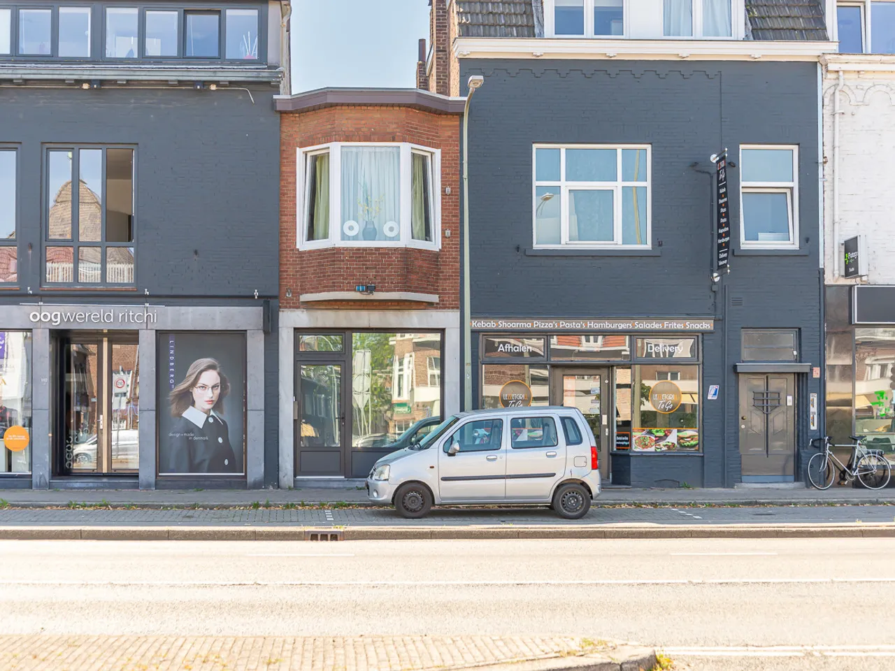 Tussenwoning te koop: Akersteenweg 100, Maastricht