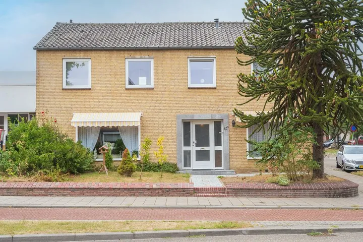 Hoekwoning te koop: Akerstraat 80A, Langenberg Brunssum