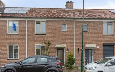 Tussenwoning te koop: Akkermansstraat 27, Centrum Dongen