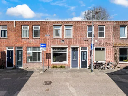 Tussenwoning te koop: Akkerstraat 81, Sint Anna Noord Tilburg