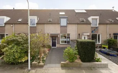 Tussenwoning te koop: Akkerwinde 18, Duinterpen Sneek
