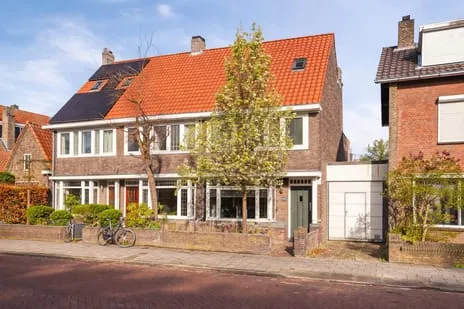 Tussenwoning te koop: Alard du Hamelstraat 24, Barrier Eindhoven