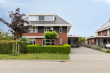 Twee-onder-één-kap te koop: Albatroslaan 221, Golfresort Lelystad