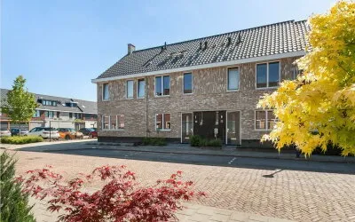 Tussenwoning te koop: Alberdingk Thijmstraat 24, Banakkers 2 Etten-Leur