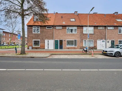 Studio te koop: Alberdingk Thijmstraat 156, 'S-Gravenhage
