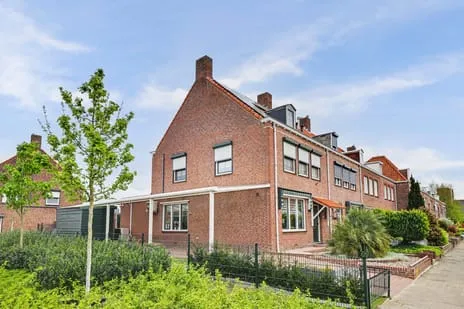 Hoekwoning te koop: Alberdingk Thijmstraat 28, Hazenkamp Venlo