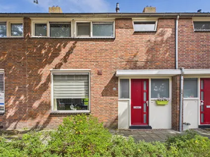 Tussenwoning te koop: Albert Cuyplaan 24, Hercules Segherslaan e.o. Vlissingen