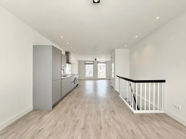 Home for rent: Albert Cuypstraat, Hercules Seghersbuurt Amsterdam