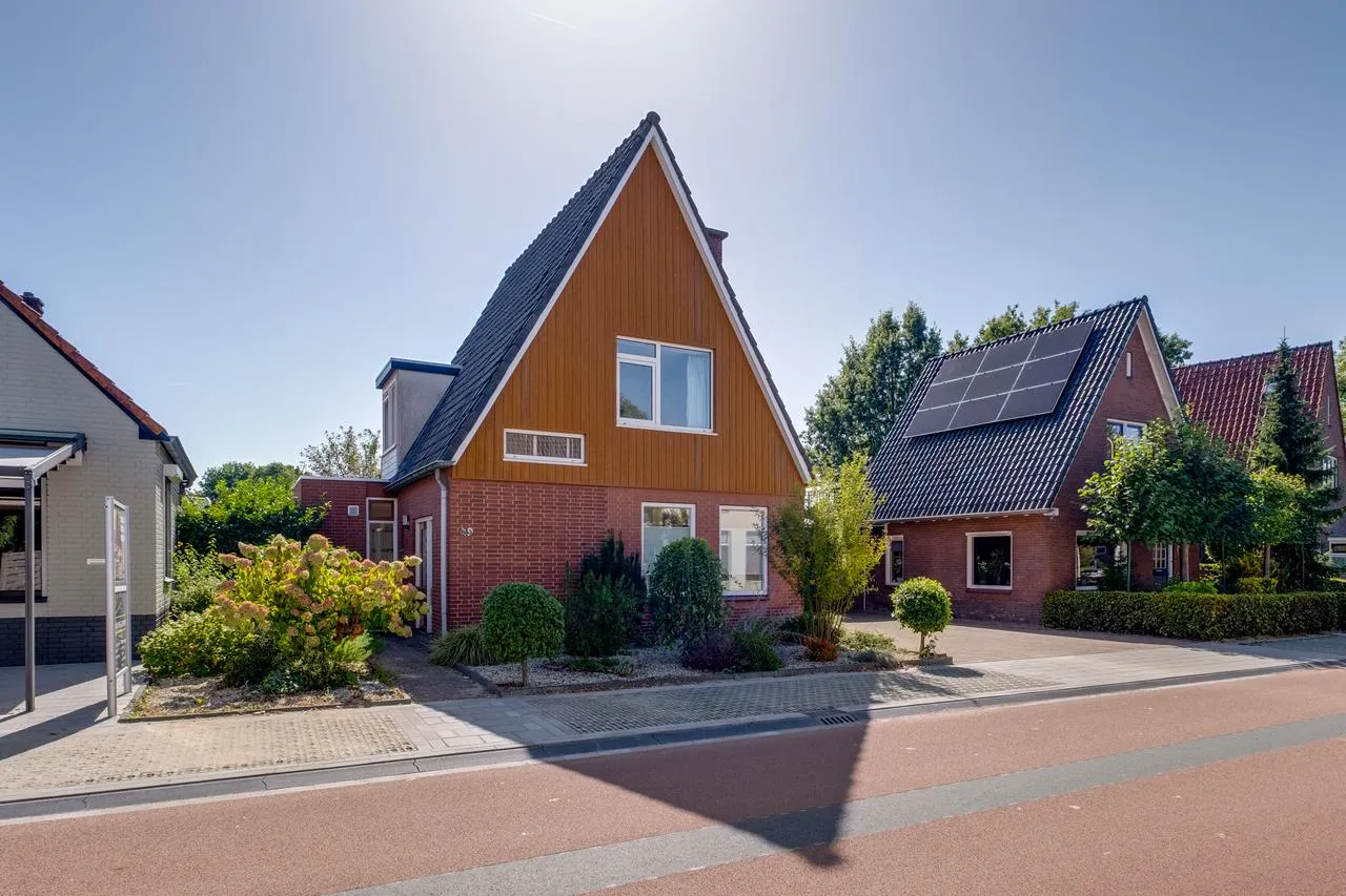 Vrijstaande woning te koop: Albert Hahnweg 49, Lochem