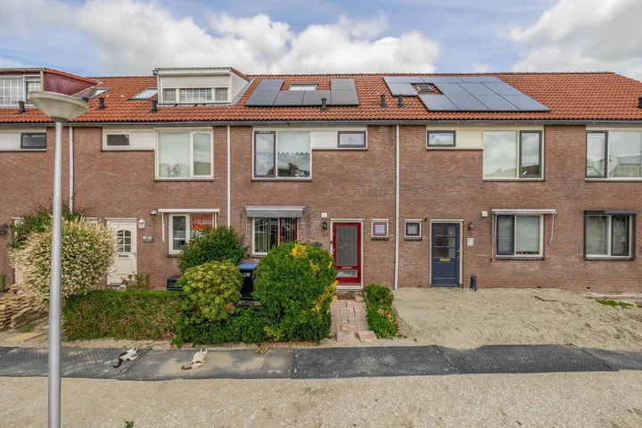 Tussenwoning te koop: Albert Schweitzerlaan 27, Schoonhoven-West Schoonhoven