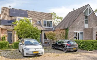 Terraced house for sale: Albert Schweitzerstraat 41, Cambuur Leeuwarden