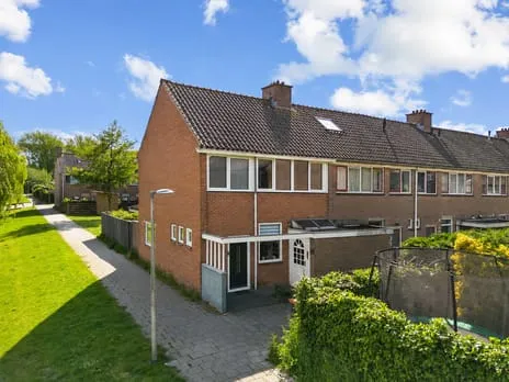 Hoekwoning te koop: Albert Verweylaan 67, Zijdelwaard Uithoorn