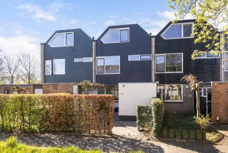 Tussenwoning te koop: Albert Cuyplaan 26, Laanzicht Woudenberg