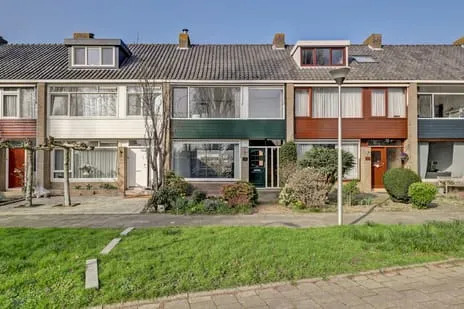 Tussenwoning te koop: Albert Cuypstraat 14, Centrum Ridderkerk