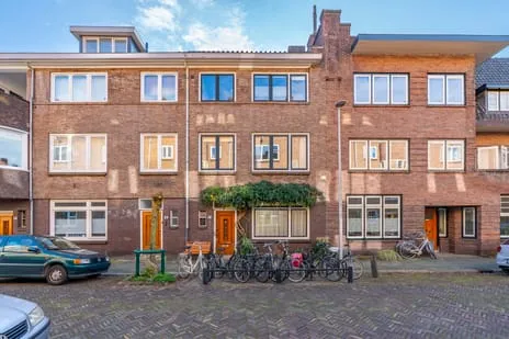 Tussenwoning te koop: Albert Neuhuysstraat 2A, Utrecht