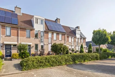 Tussenwoning te koop: Albert Ruylweg 8, Sleeuwijk west Sleeuwijk