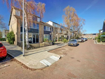 Hoekwoning te koop: Albert Verweijstraat 13, Hazerswoude-Rijndijk