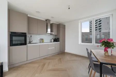 Appartement te koop: Albertina Sisulupad 212, Rotterdam