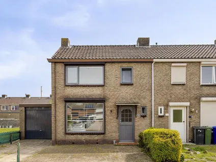 Hoekwoning te koop: Albertpolderstraat 22, Kern Sluiskil Sluiskil