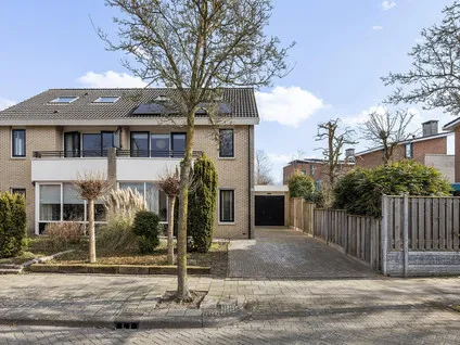 Hoekwoning te koop: Albistraat 4, Vossenbelt-Noord Hengelo