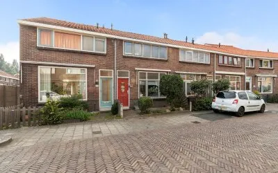 Terraced house for sale: Alblasstraat 15, Amerstraat en omgeving Dordrecht