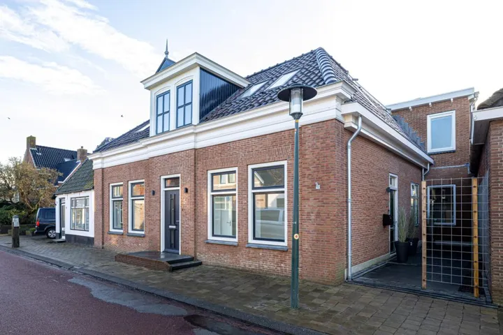Appartement te koop: Aldbuorren 5A, Ternaard Ternaard