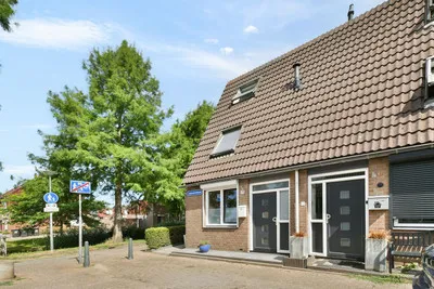 Hoekwoning te koop: Aldendrielpad 19, Beverwaard Rotterdam