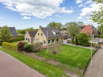 Vrijstaande woning te koop: Aldewei 35, Oudega