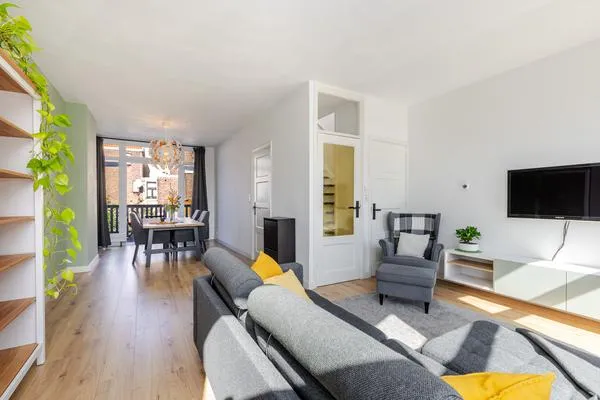 Appartement te koop: Aleidastraat 105B, Schrijversbuurt Schiedam