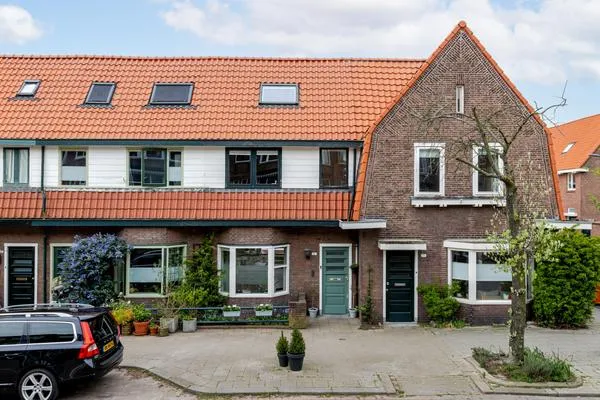 Tussenwoning te koop: Aleidastraat 17, Schrijversbuurt Schiedam