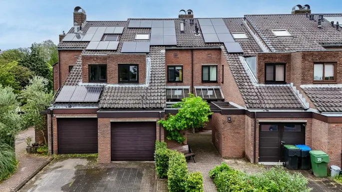 Terraced house for sale: Aletta Jacobslaan 28, Waardeiland Leiden