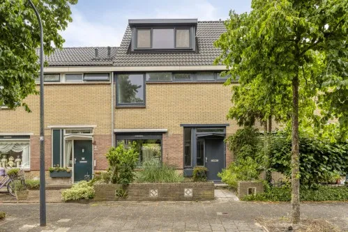 Tussenwoning te koop: Aletta Jacobsstraat 48, Erasmusbuurt Haarlem