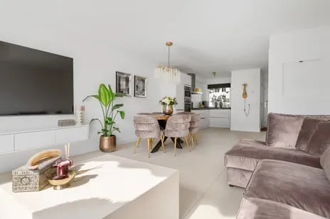 Tussenwoning te koop: Aletta Jacobsstraat 37, Weidbuurt Velserbroek