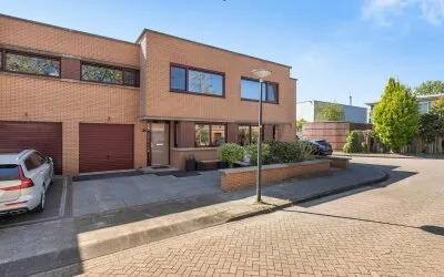Tussenwoning te koop: Aletta Jacobsstraat 6, Sluispolder Oost Maassluis
