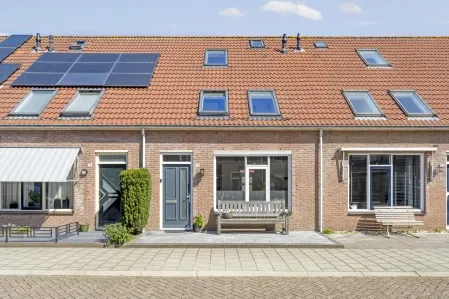 Tussenwoning te koop: Aletta Jacobsstraat 74, Centrum Assendelft