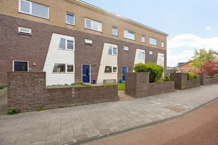 Tussenwoning te koop: Aletta Jacobsweg 34, Kloostertuinen Assen