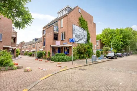 Apartment for sale: Alex de Haasstraat 32, Oud Crooswijk Rotterdam