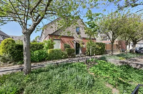 Hoekwoning te koop: Alexander Adamskistraat 11, Starrenburg Voorschoten