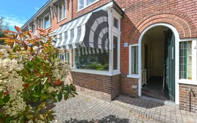 Tussenwoning te koop: Alexander Bellstraat 69, Natuurkundigenbuurt Ijmuiden