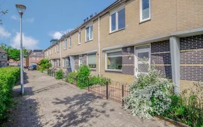 Tussenwoning te koop: Alexander Polaplein 11, Architectenbuurt Haarlem